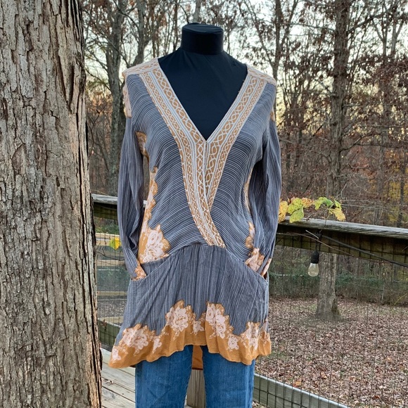 Flowy Free People Tunic - Picture 2 of 6